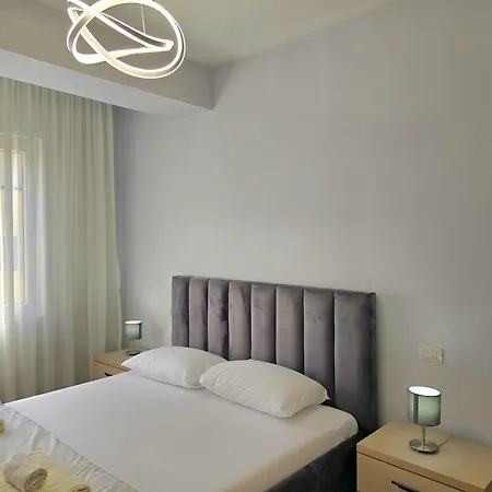 Chic With Balcony By The Adriatic Apartment *
